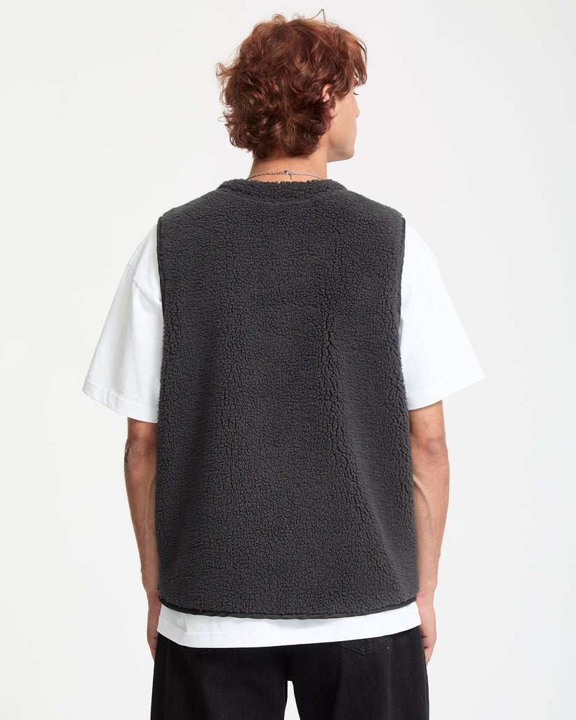 Arch Stone Vest - Asphalt Black