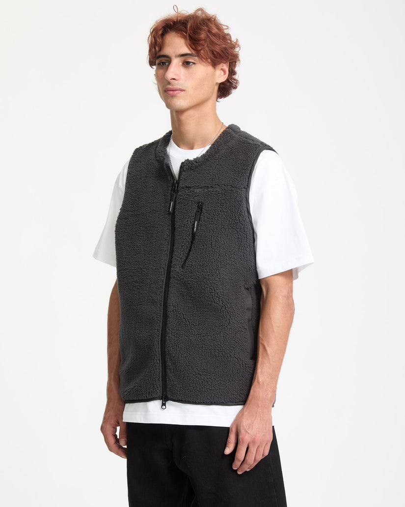 Arch Stone Vest - Asphalt Black