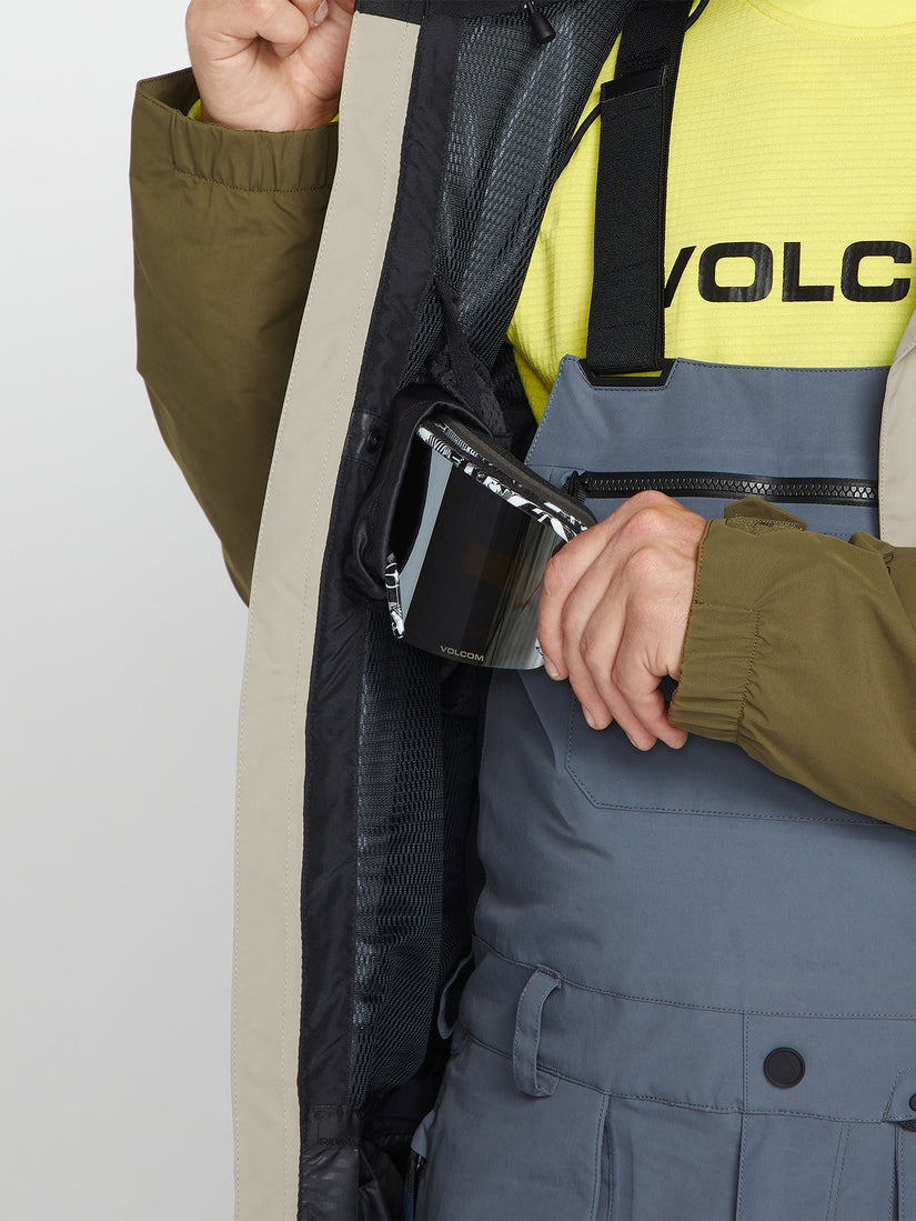 L GORE-TEX JACKET (G0652302_DKA) [27]